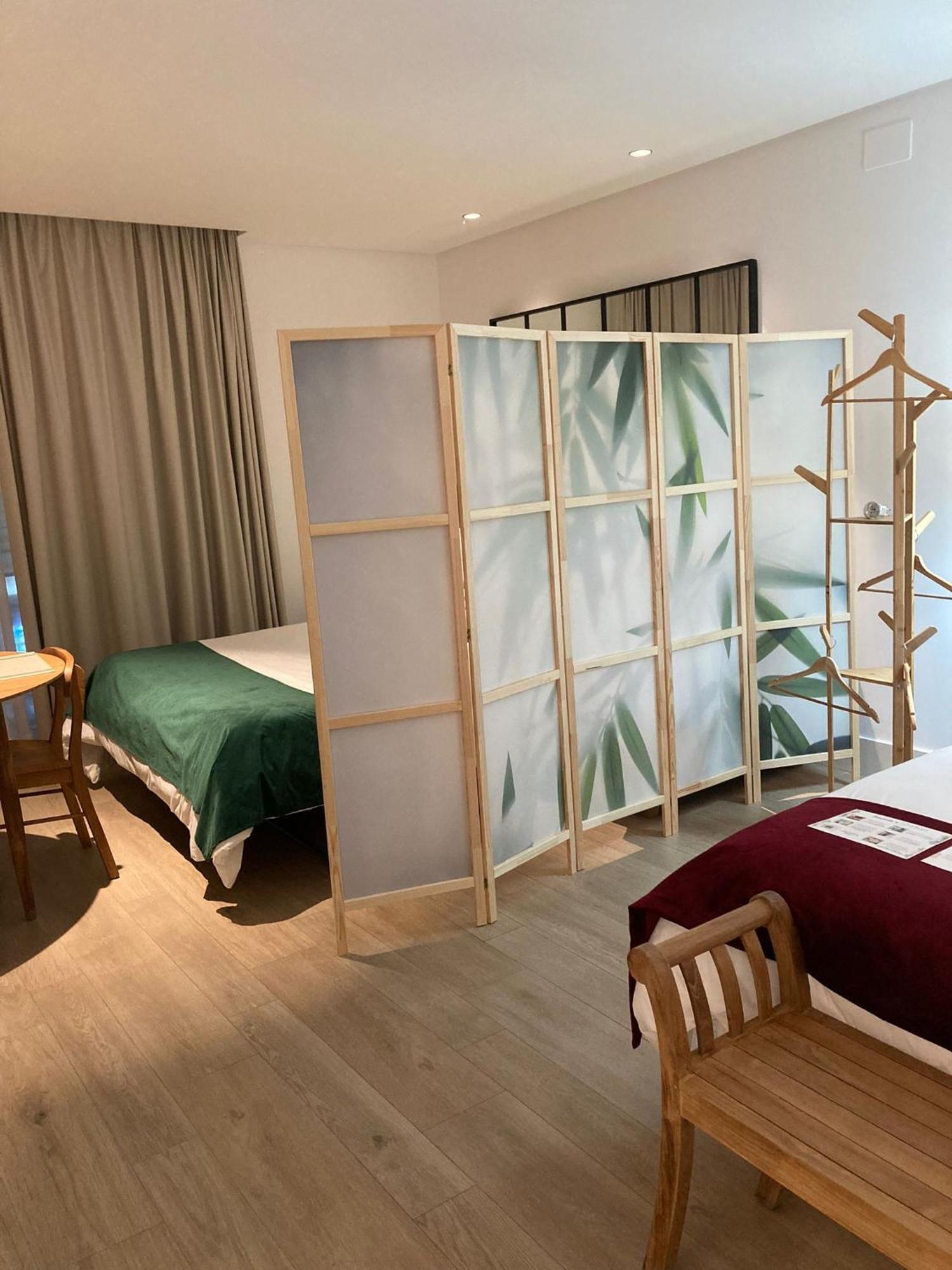 Apartamentos Turisticos La Plaza Chipiona Esterno foto