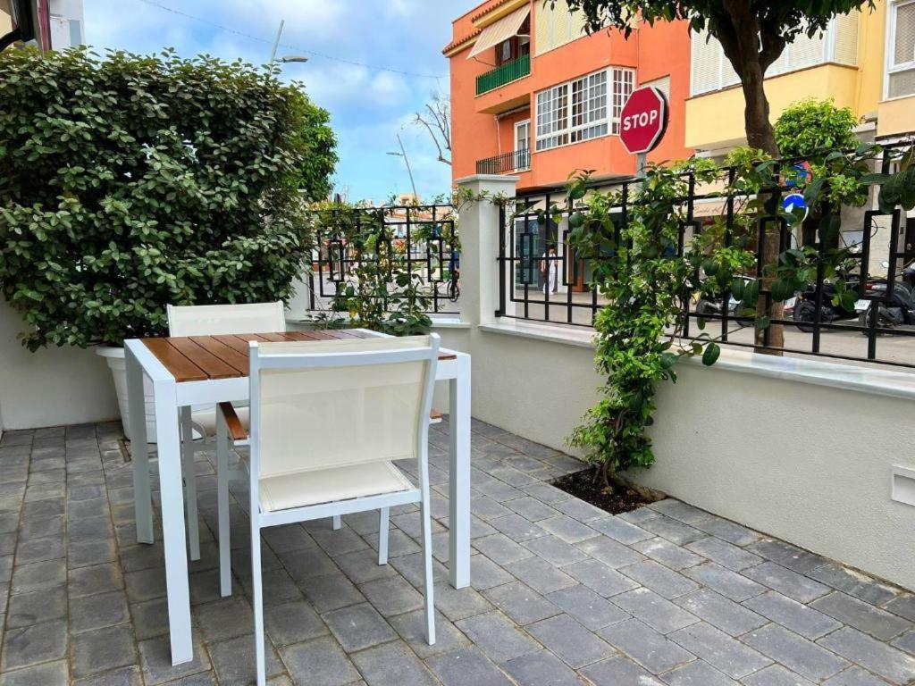 Apartamentos Turisticos La Plaza Chipiona Esterno foto