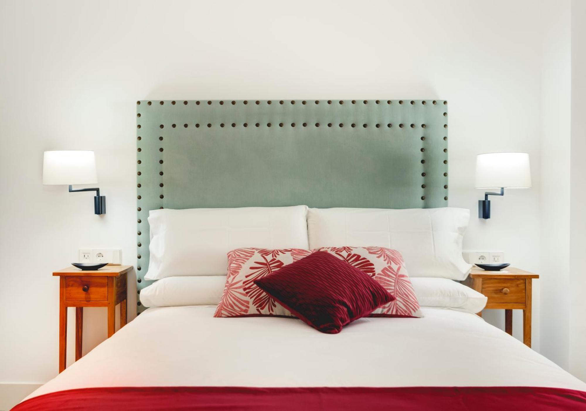 Apartamentos Turisticos La Plaza Chipiona Esterno foto